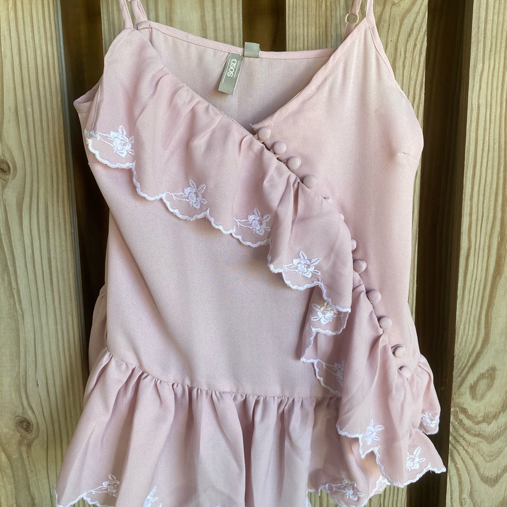 Ruffle Embroidered Tank Top - Picture 6 of 10